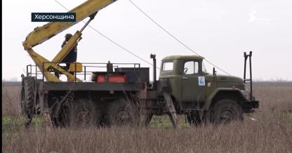 Під звуки вибухів: