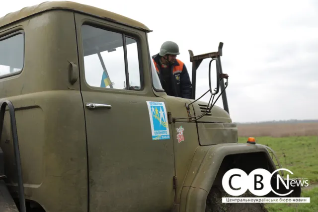 Енергетики відновлюють електропостачання на Херсонщині Енергетики відновлюють електропостачання на Херсонщині